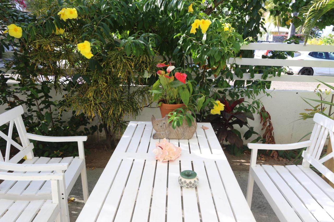 Appartement Le Colibri Et Le Frangipanier à Trinité  Extérieur photo