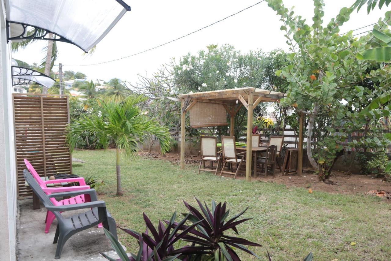 Appartement Le Colibri Et Le Frangipanier à Trinité  Extérieur photo