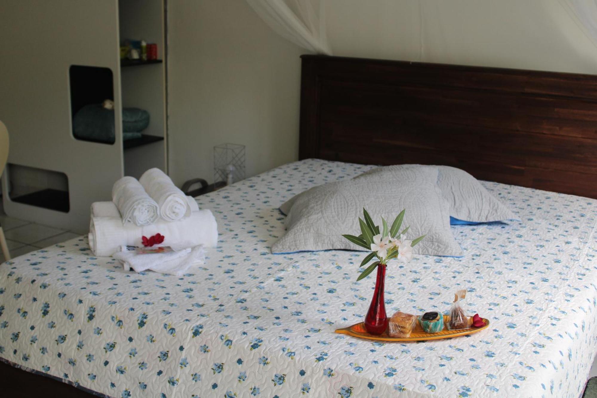 Appartement Le Colibri Et Le Frangipanier à Trinité  Extérieur photo