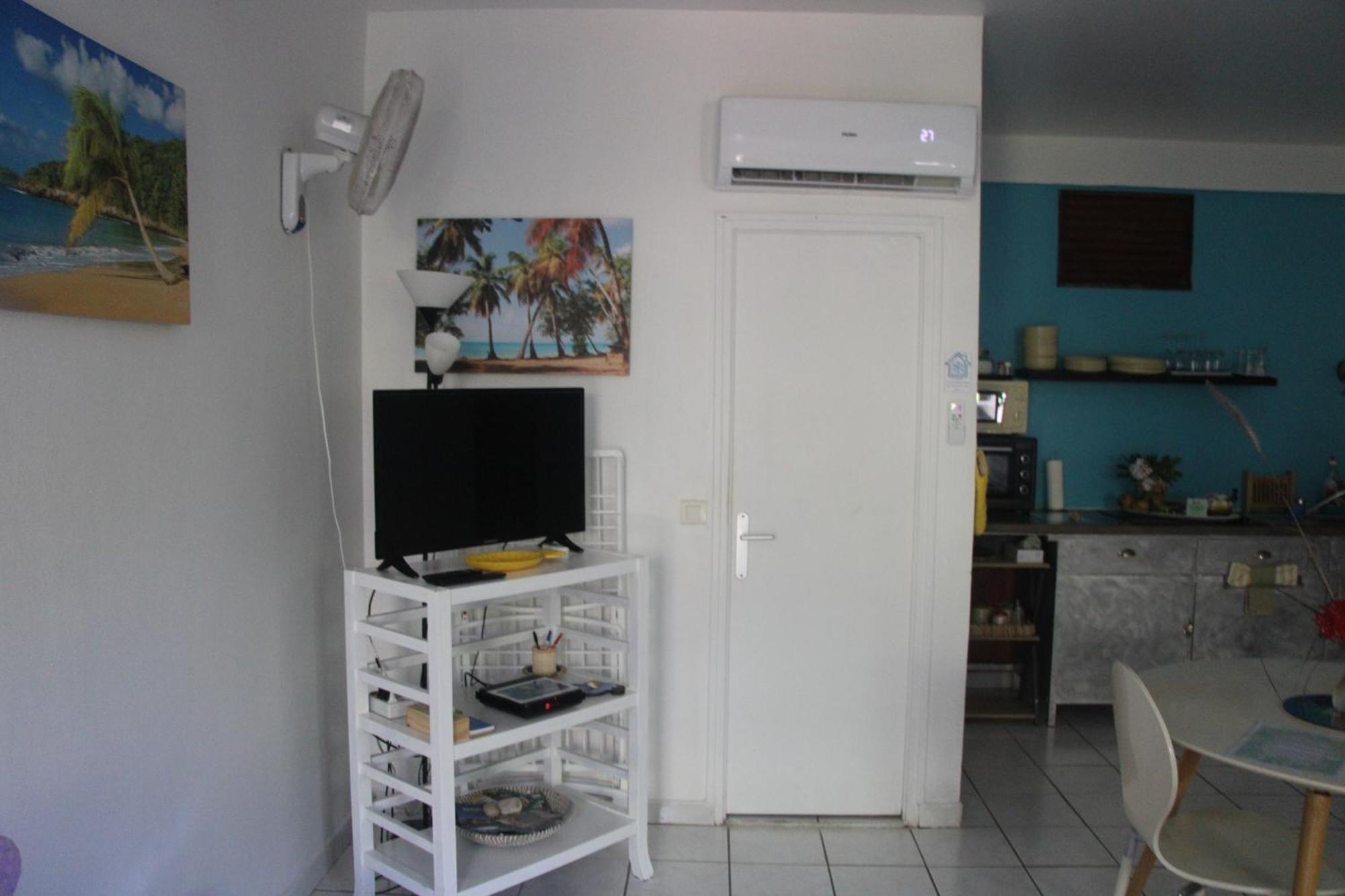 Appartement Le Colibri Et Le Frangipanier à Trinité  Extérieur photo