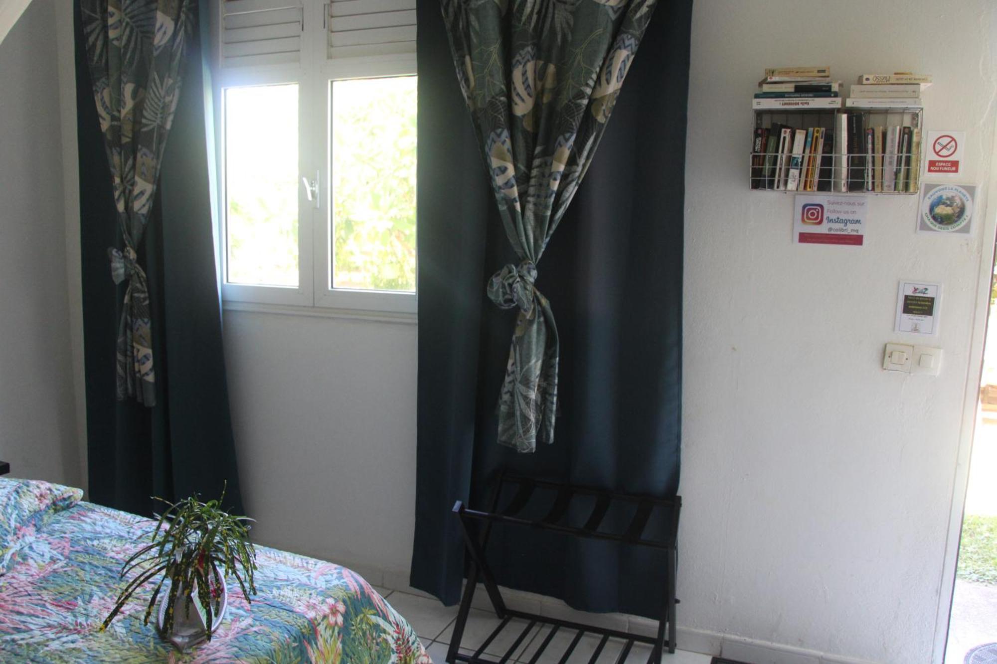 Appartement Le Colibri Et Le Frangipanier à Trinité  Extérieur photo