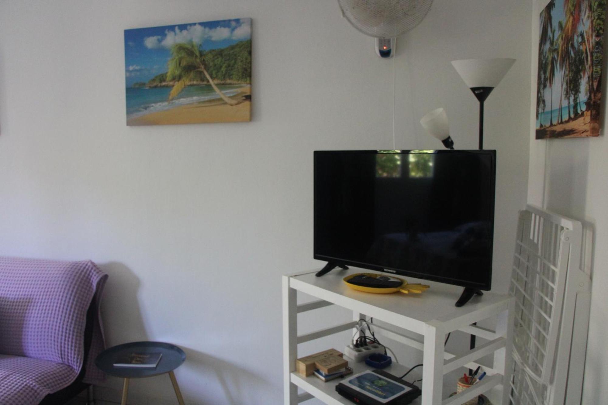 Appartement Le Colibri Et Le Frangipanier à Trinité  Extérieur photo
